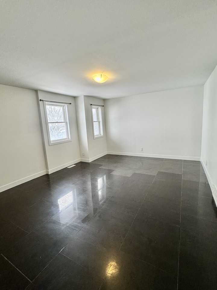 1016 Maitland A - Photo 2 of 11