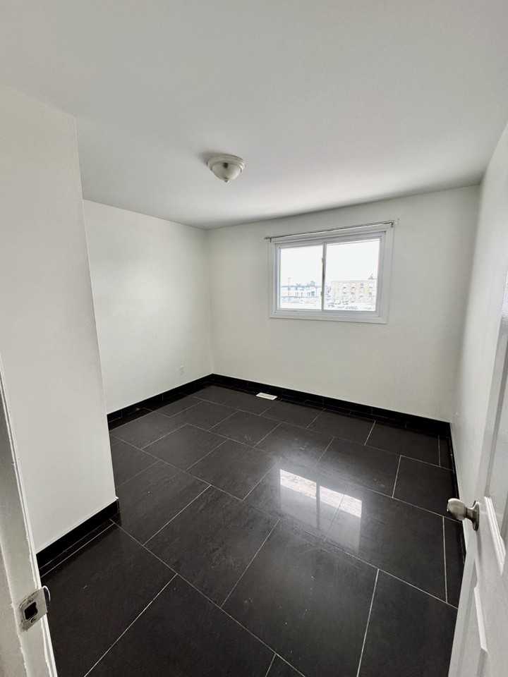 1016 Maitland A - Photo 4 of 11