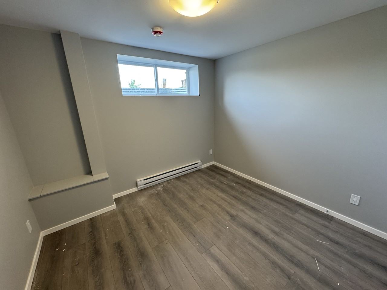 424 North Point - Photo 3 of 35