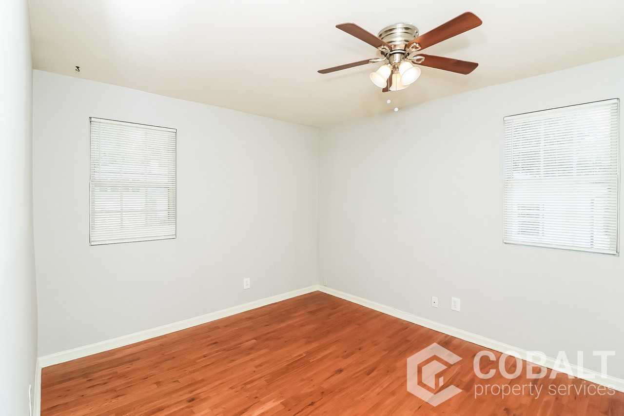 212 Kirkwood Rd Ne #4 - Photo 3 of 6