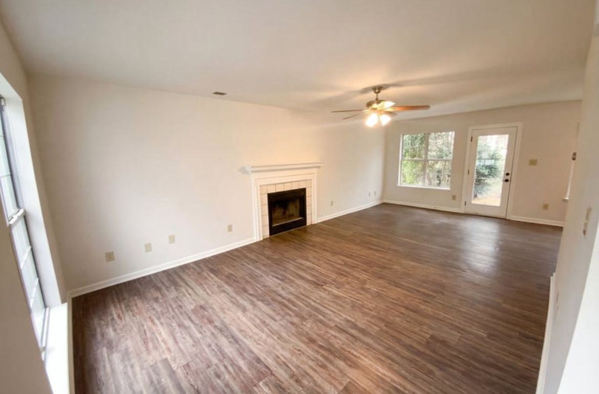 5719 Rocbridge Ln - Photo 2 of 24