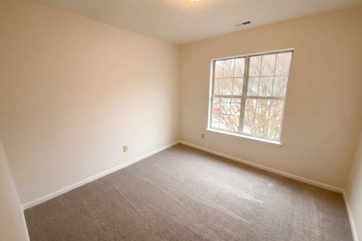 5719 Rocbridge Ln - Photo 7 of 24