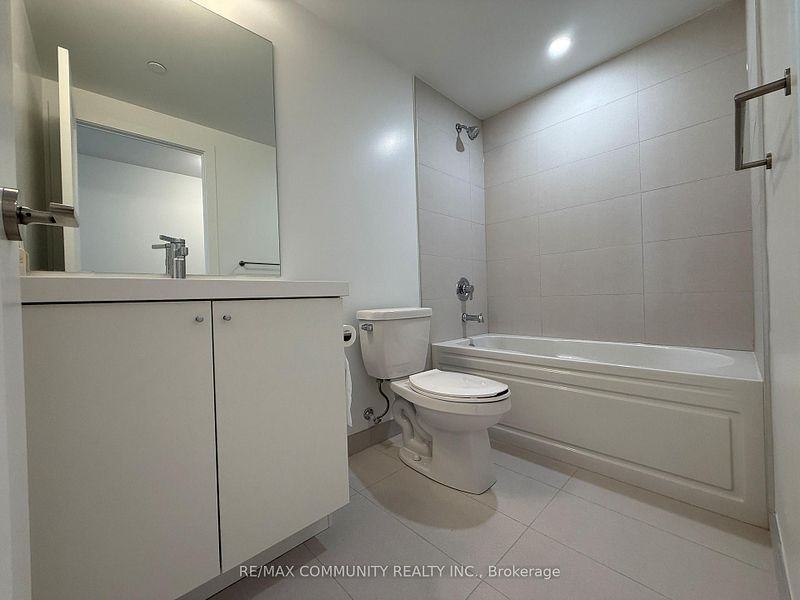 2545 Simcoe Street South #1815 - Photo 5 of 16