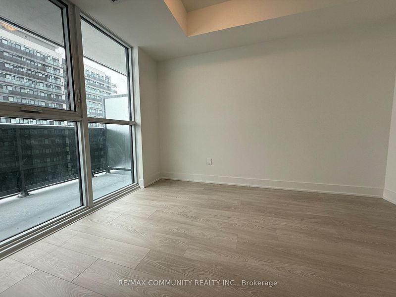 2545 Simcoe Street South #1815 - Photo 7 of 16