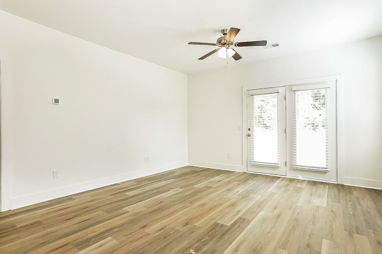 1425 Feldspar Ct - Photo 3 of 24