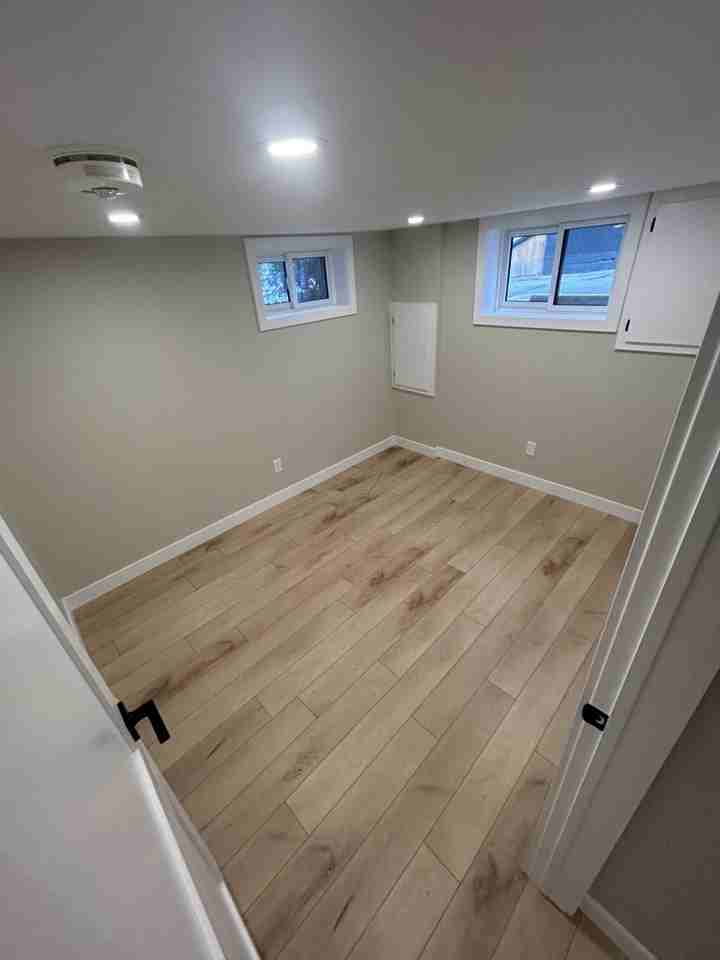 73 Burlington St W - Photo 4 of 13