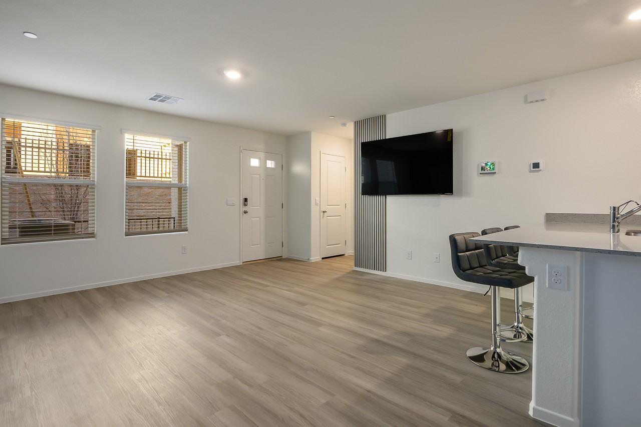 6953 Ashton Ridge St #1 - Photo 4 of 50