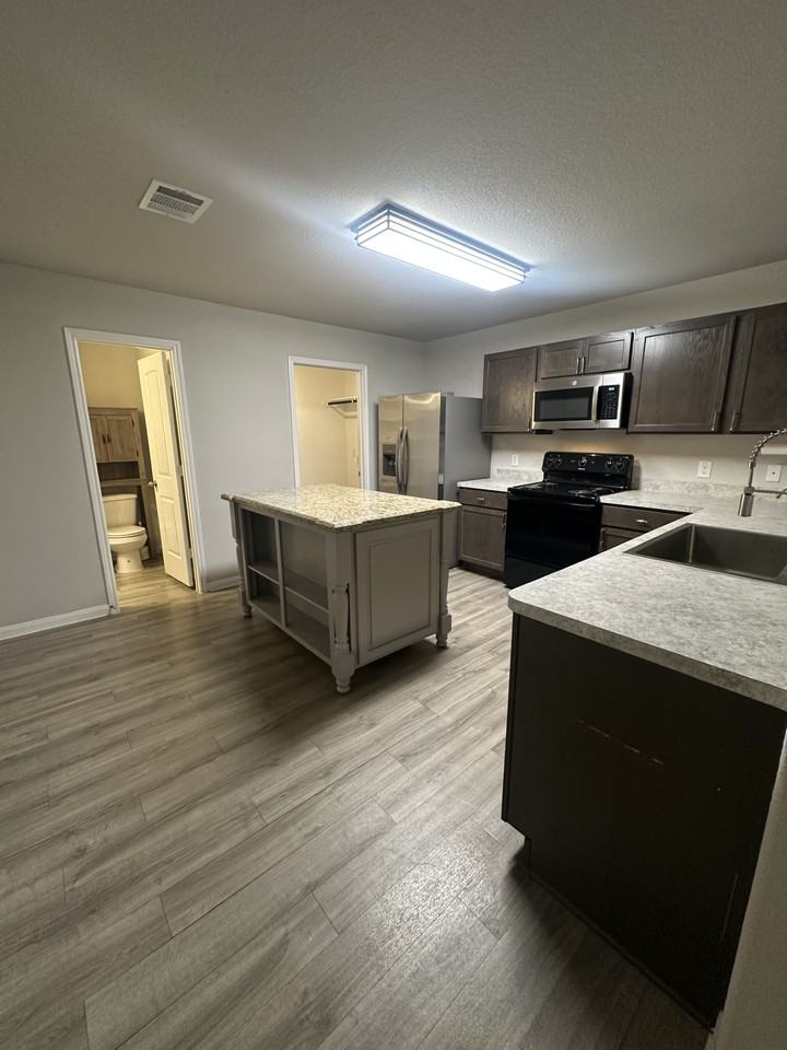 2146 10th St #1 - Photo 2 of 15