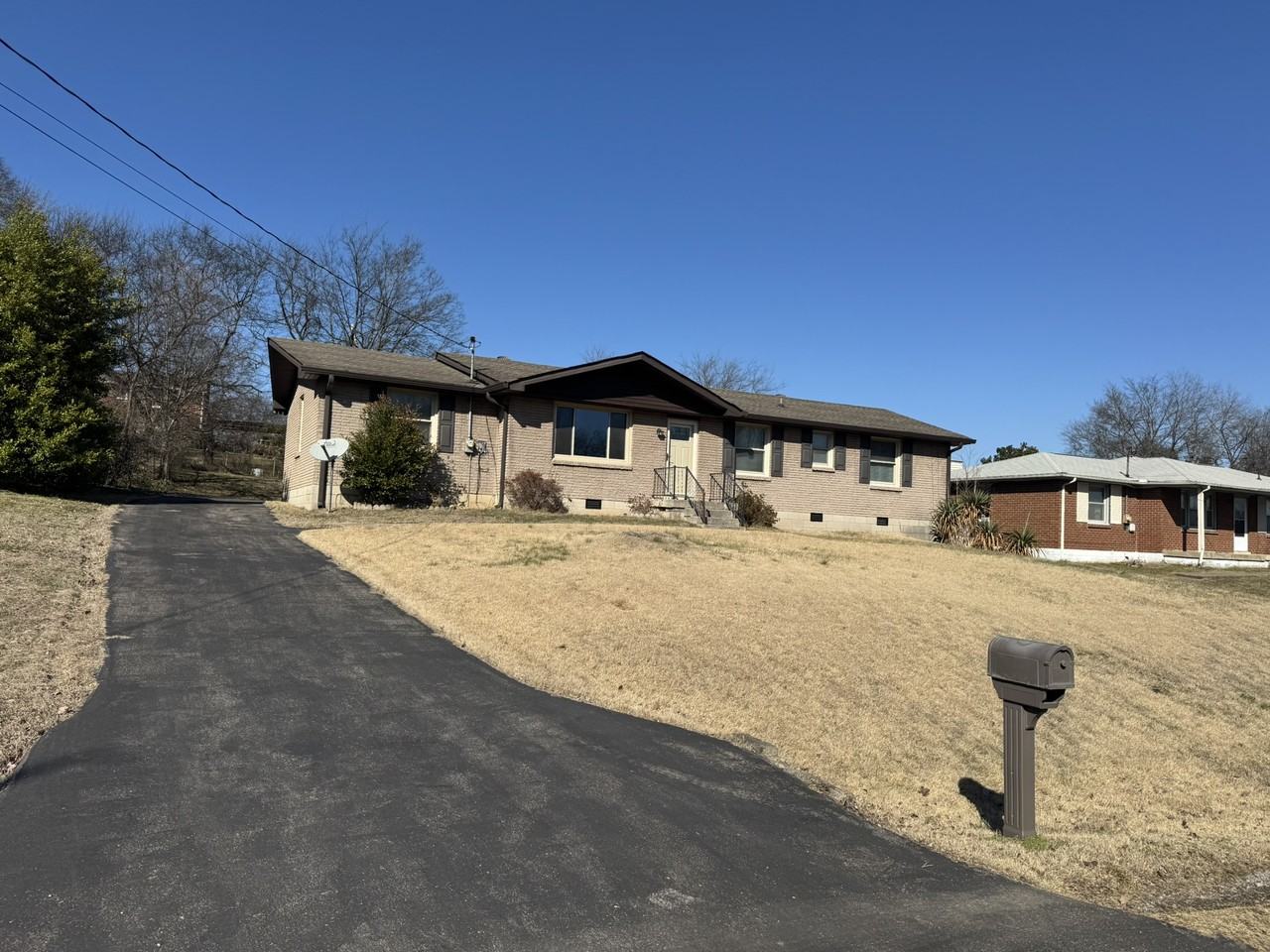 3830 Bonnacreek Dr #1 - Photo 4 of 27