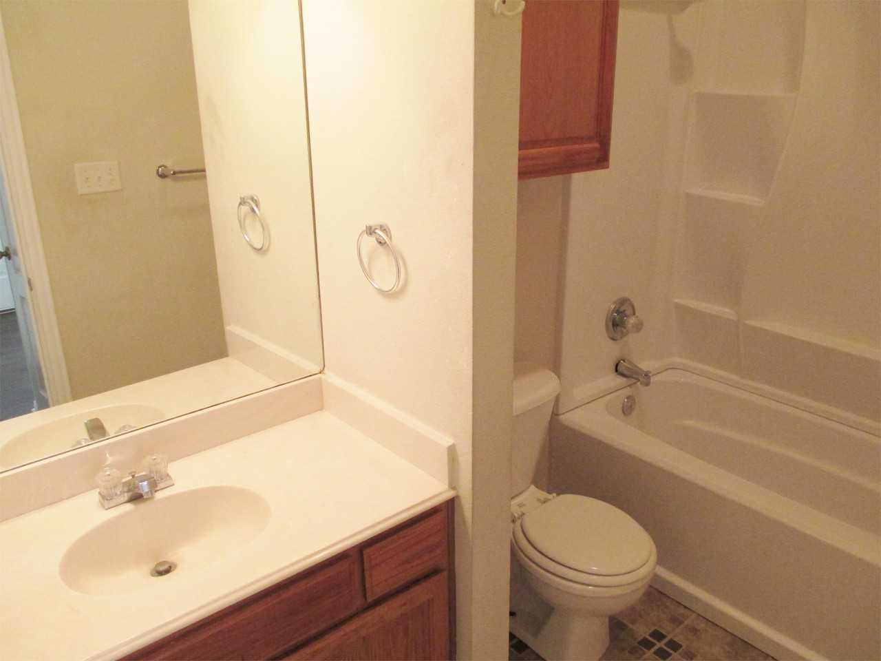 2111 Ragland Rd #2111 - Photo 5 of 10