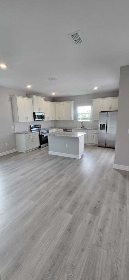 203 Wright Dr #1 - Photo 5 of 20