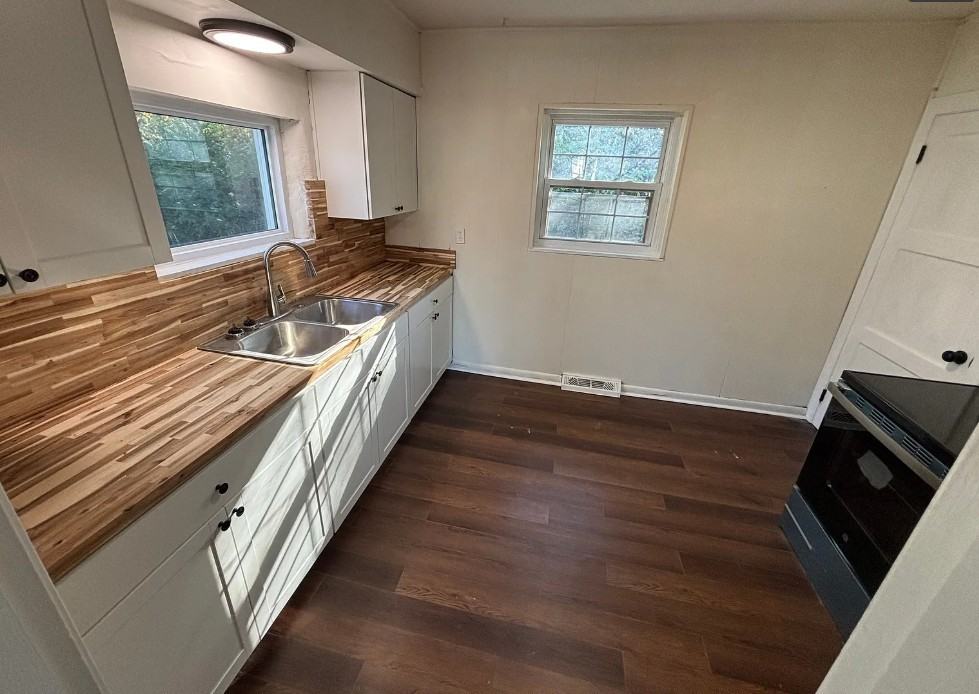 214 Obannon Ave #1 - Photo 3 of 10