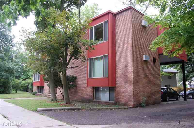 1310 Packard St #2 - Photo 2 of 16