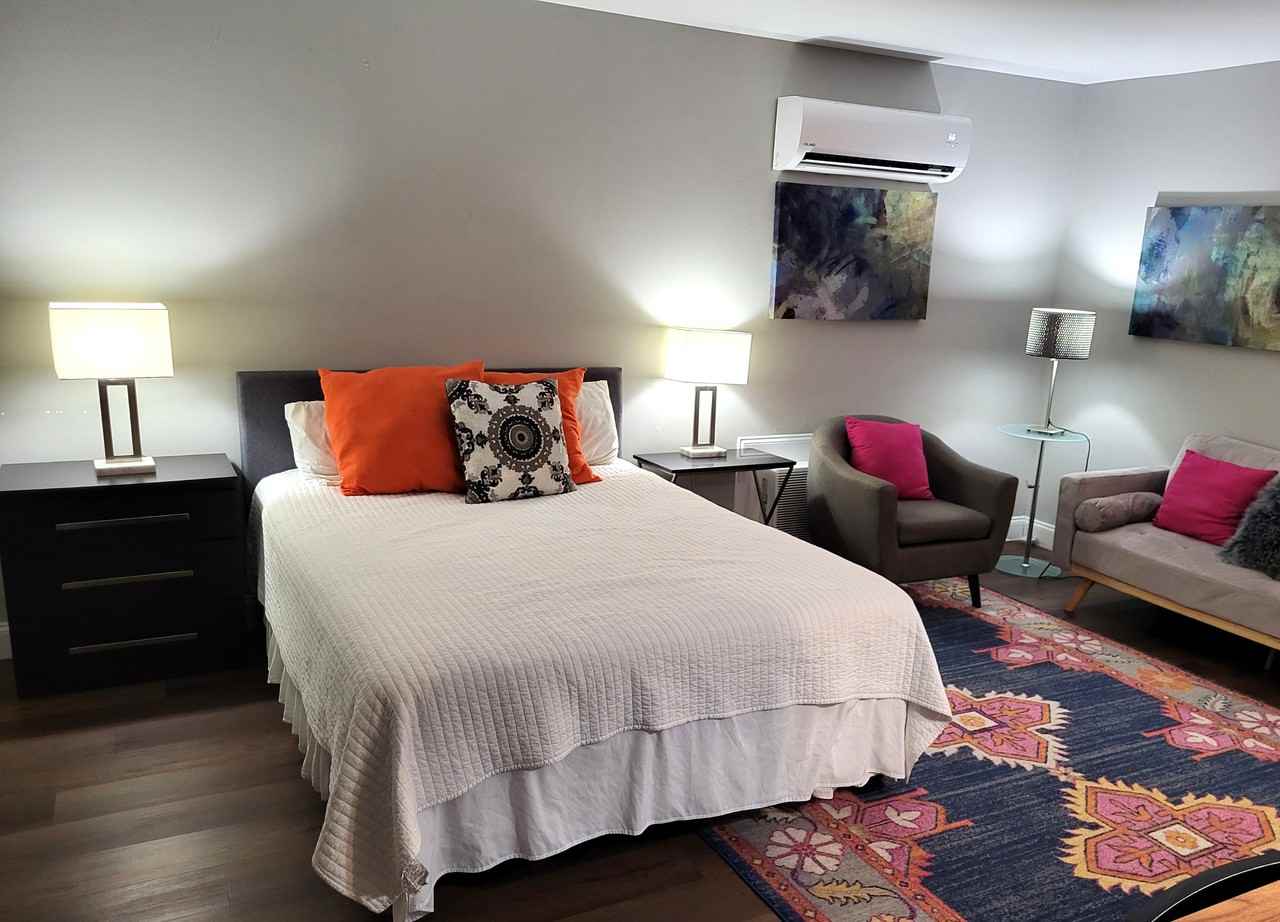 815 Clay St #A - Photo 3 of 11