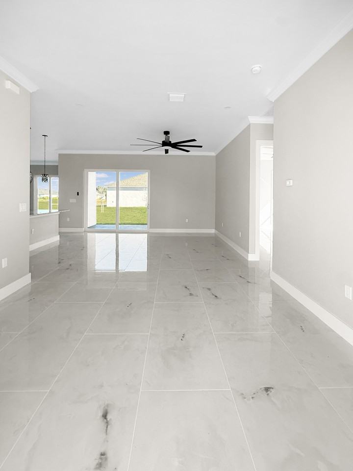 303 Nw 26th Ave #1 - Photo 3 of 21