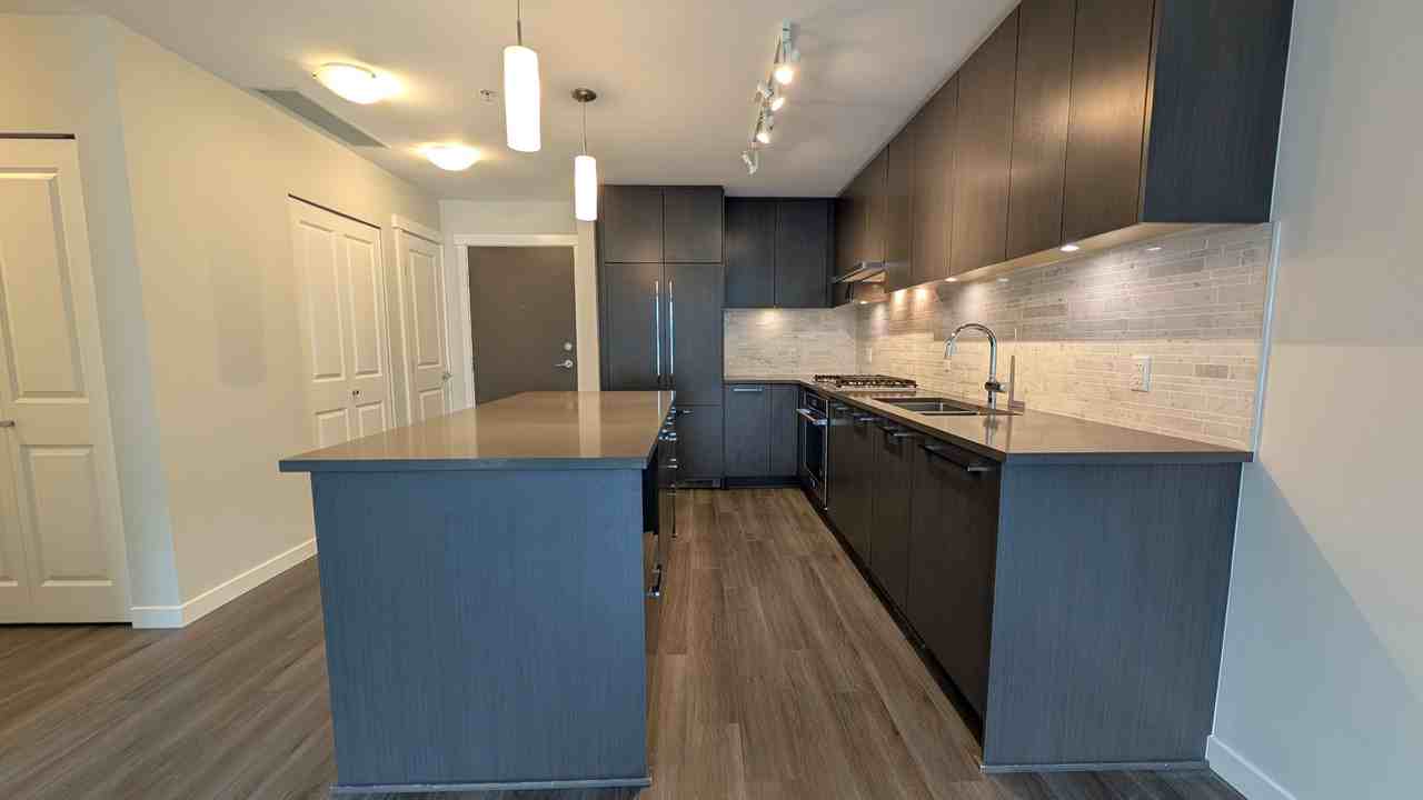 9551 Alexandra Road #402 - Photo 4 of 16