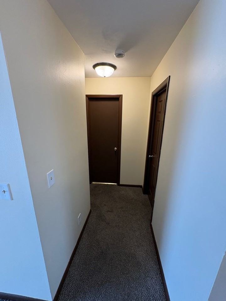 Carnaby Square Apartments - Photo 7 of 13