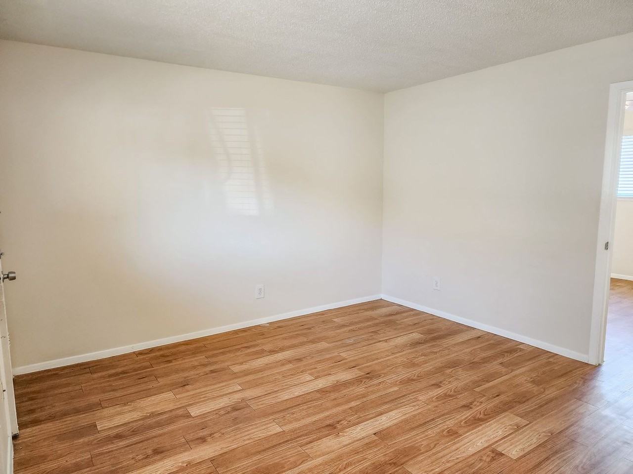 Red River Place Apartments - Photo 5 of 25