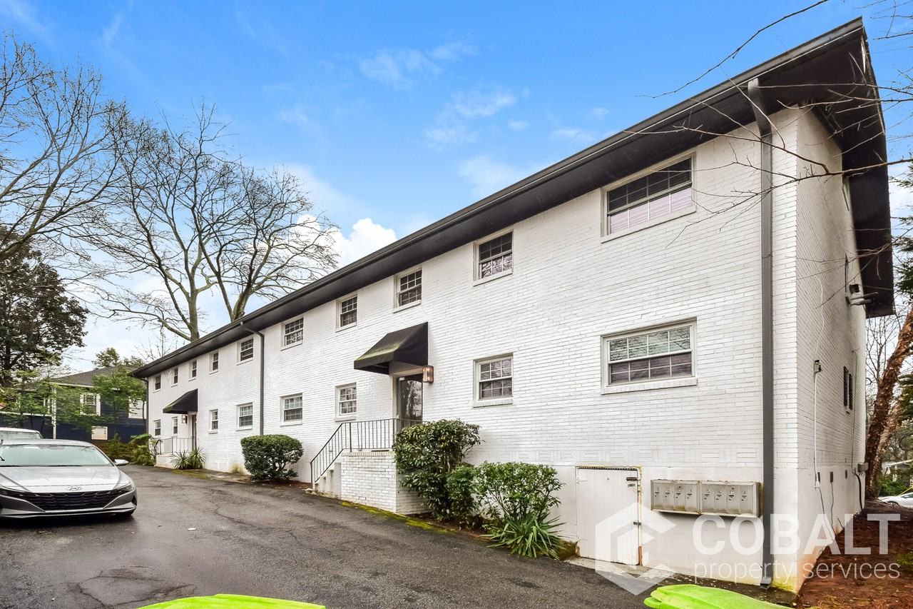 401 Clifton RdUnit 3 #3 - Photo 3 of 16