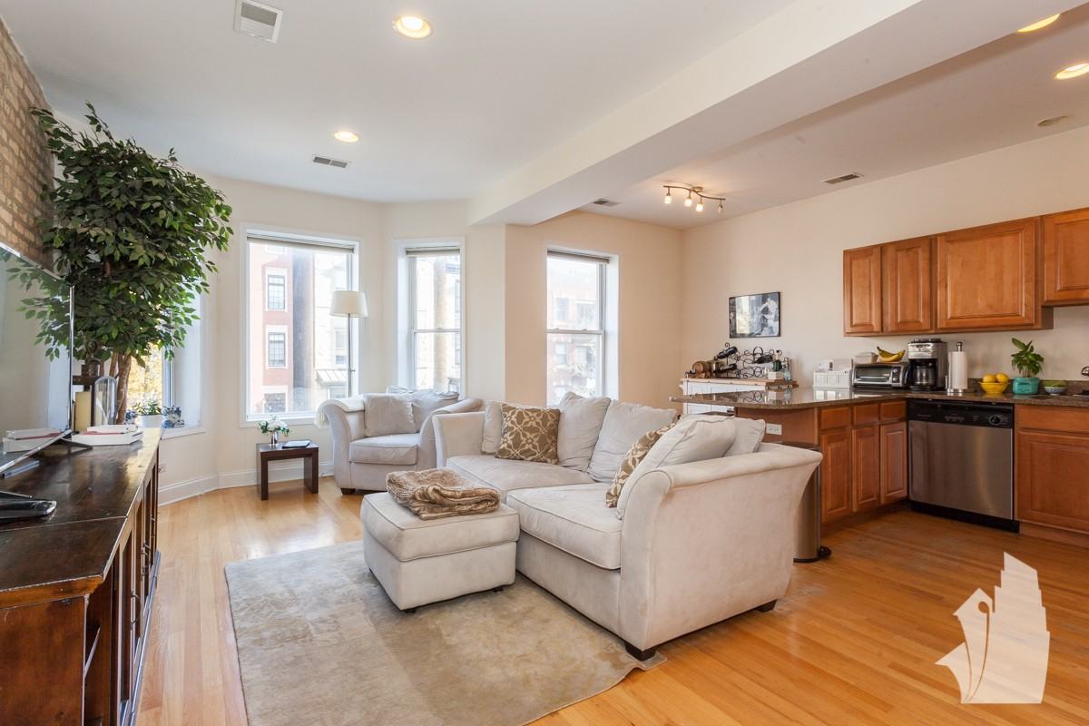 3750 N Wilton Ave #4 - Photo 6 of 14