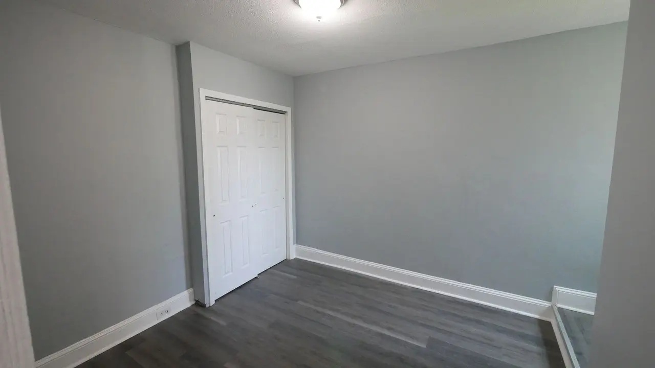 58 Franklin St #NA - Photo 4 of 22