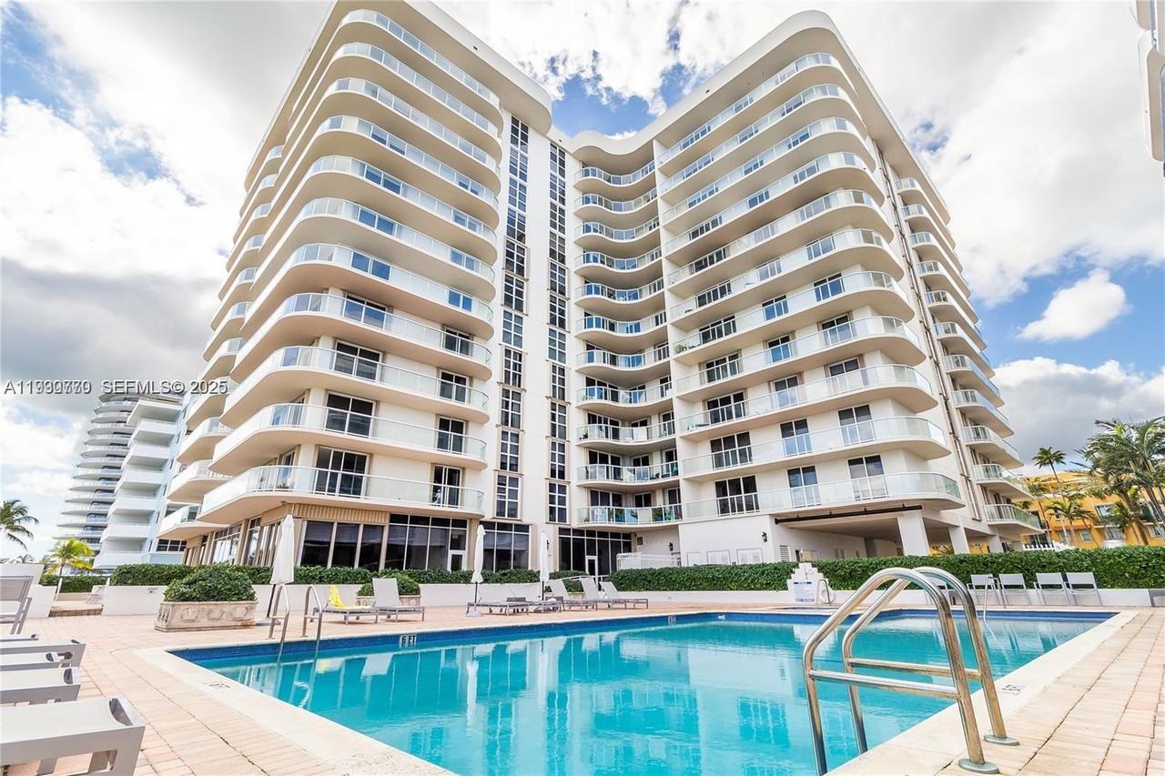 8855 Collins Ave #11C - Photo 2 of 19