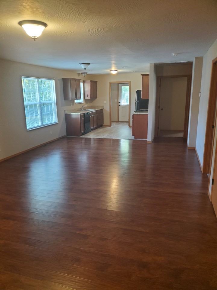 2952 W Chestnut St #NA - Photo 3 of 6