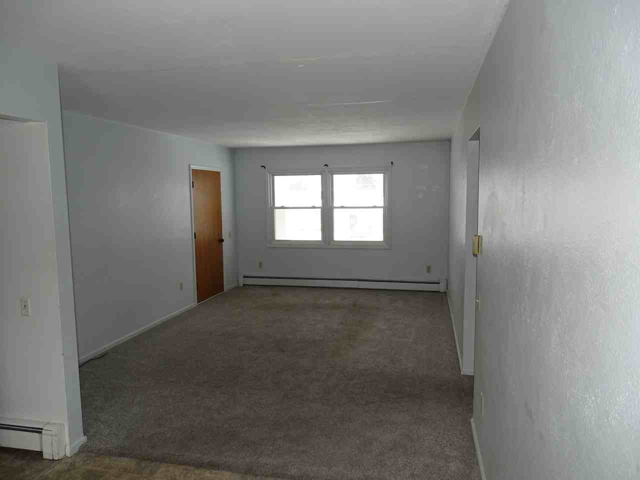 307 E Coomer St #6 - Photo 2 of 11