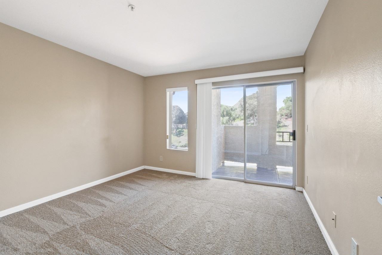 1020 La Terraza Cir #306 - Photo 6 of 10