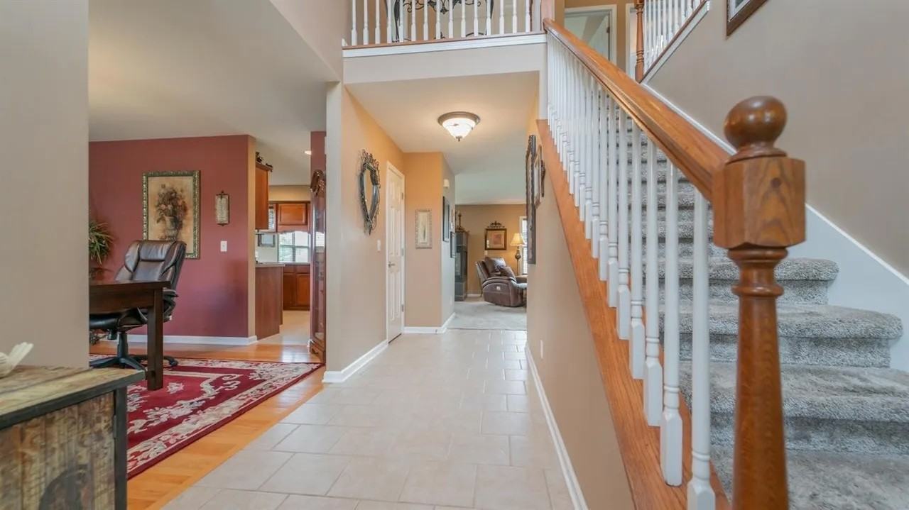 2453 Blarney Stone Dr #NA - Photo 4 of 19