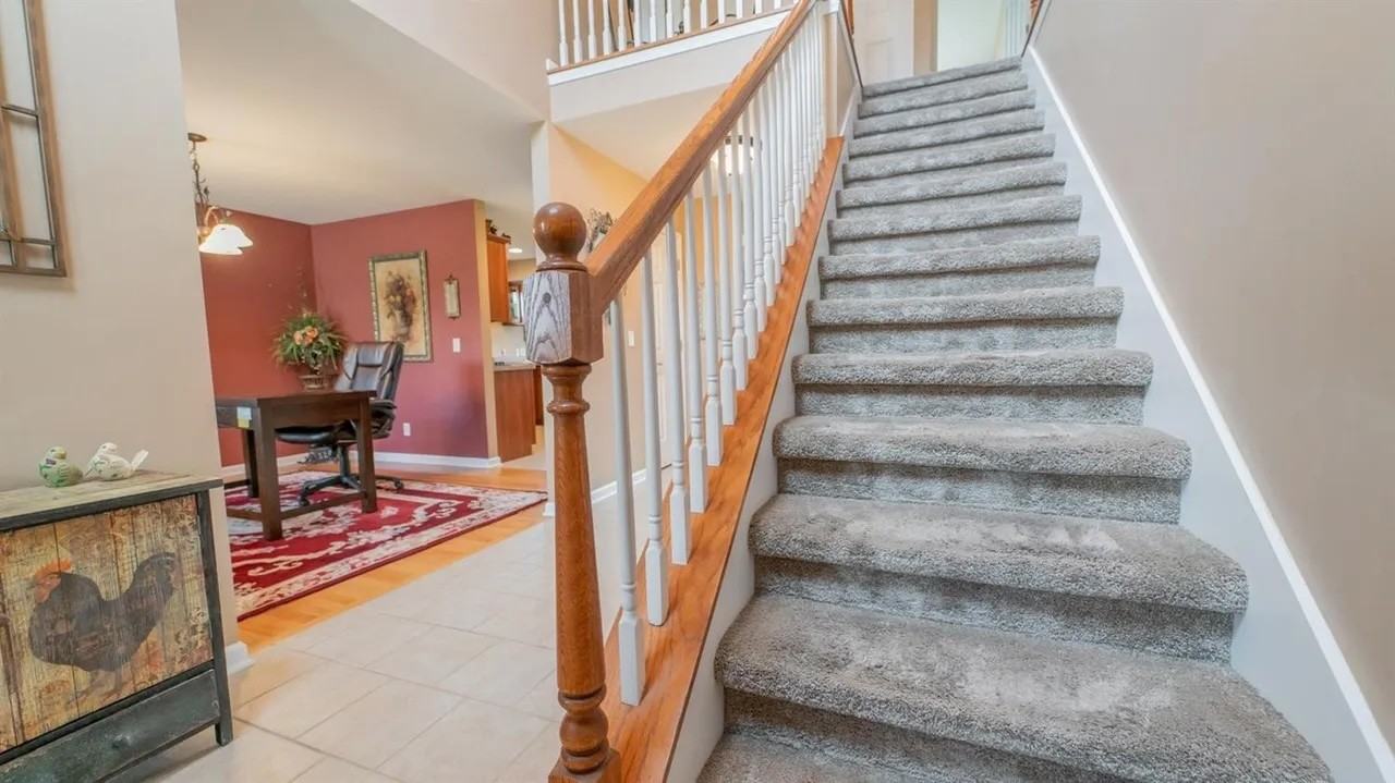 2453 Blarney Stone Dr #NA - Photo 5 of 19