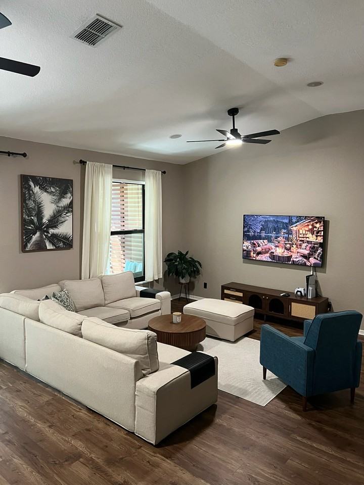 7575 Meadow Lakes Dr #302 - Photo 2 of 20