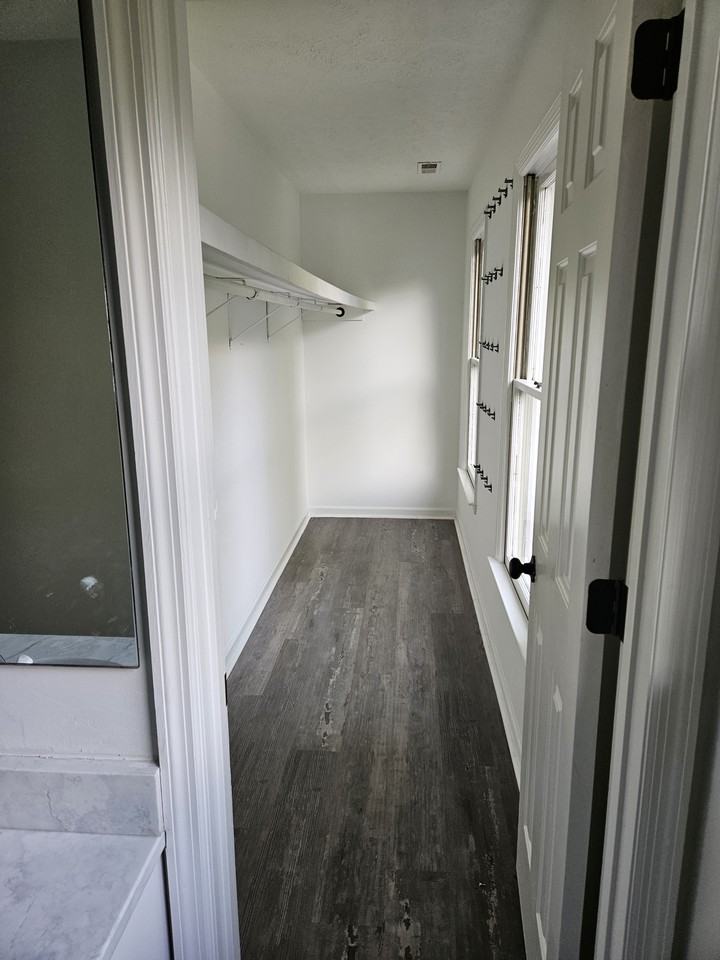 7412 Coleridge Dr #NA - Photo 4 of 12