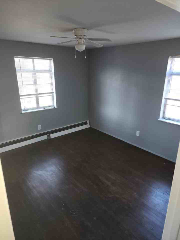 504 Olden Ave #4 - Photo 2 of 4