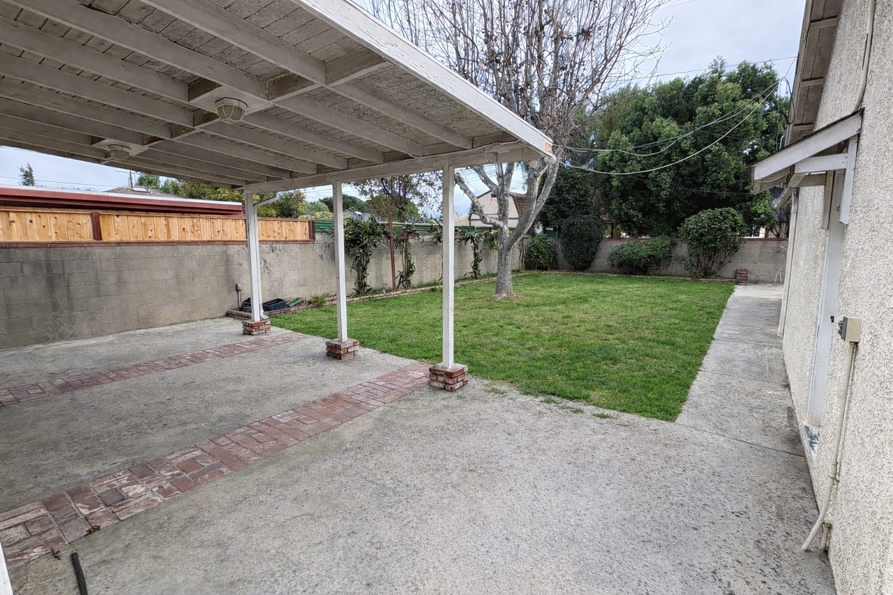 5422 Montair Ave #NA - Photo 3 of 13