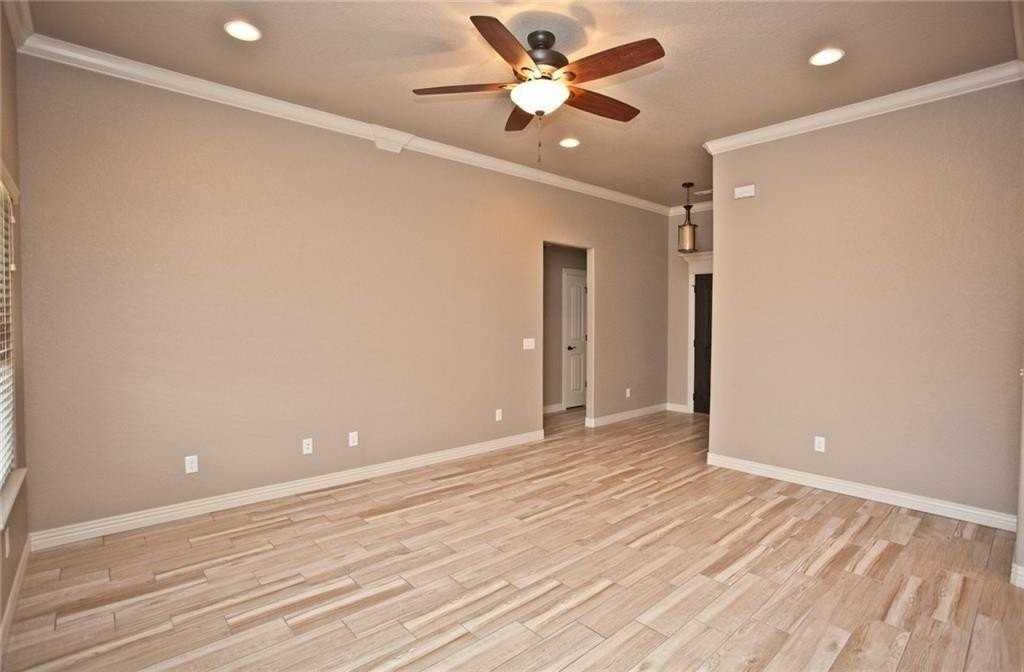 728 Nw 64th Ave - Photo 3 of 28