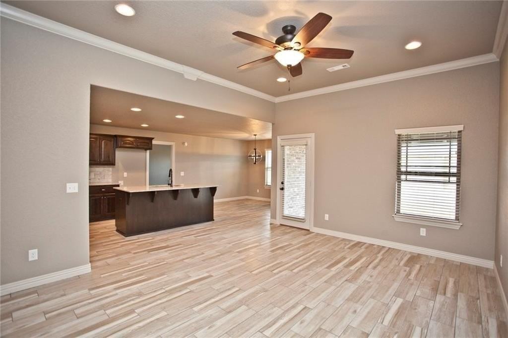 728 Nw 64th Ave - Photo 4 of 28