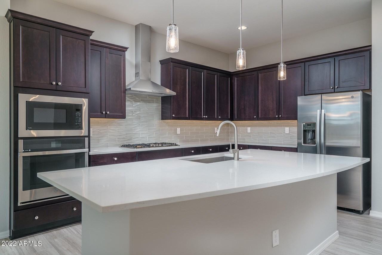 16081 W Electra Ln - Photo 4 of 26