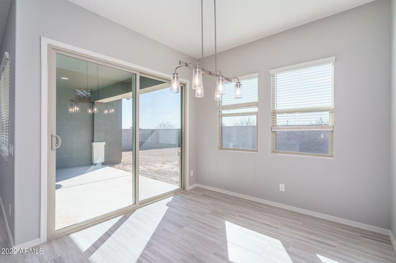 16081 W Electra Ln - Photo 7 of 26