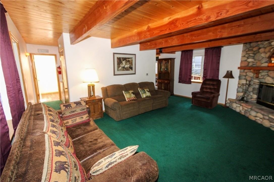 442 Salem Dr - Photo 3 of 36