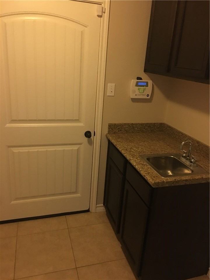 15221 Barataria Dr - Photo 7 of 9