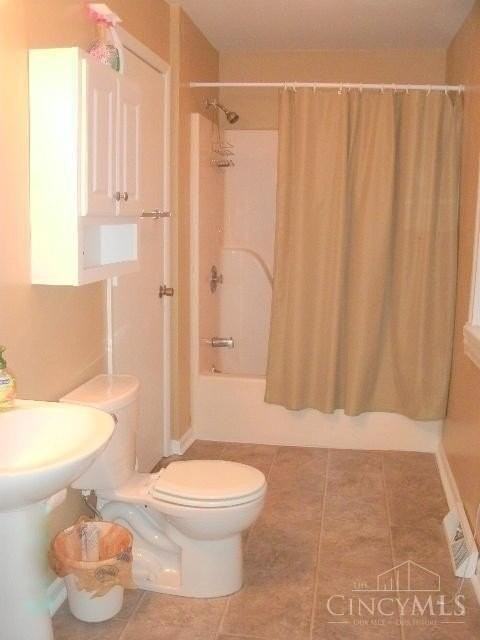 2357 Victor St - Photo 5 of 15