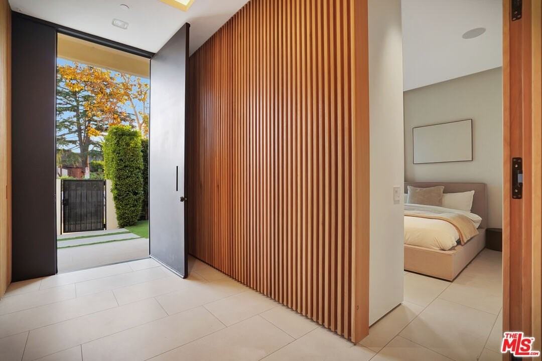 6687 Colgate Ave - Photo 2 of 50