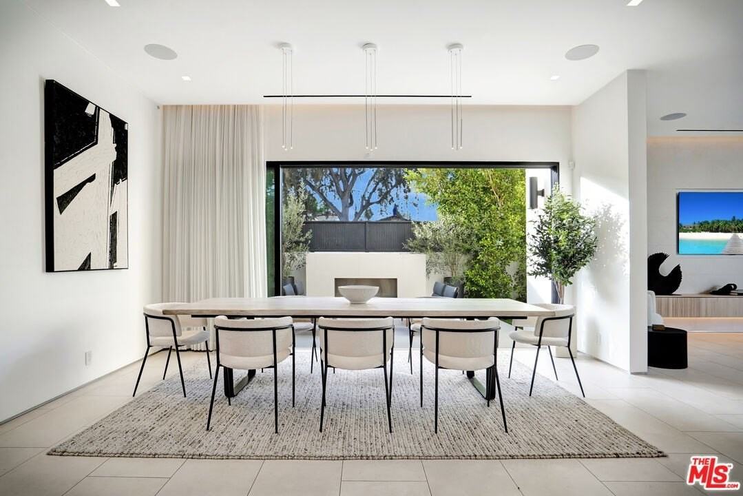 6687 Colgate Ave - Photo 6 of 50