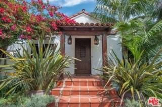 9031 Rosewood Ave - Photo 2 of 14