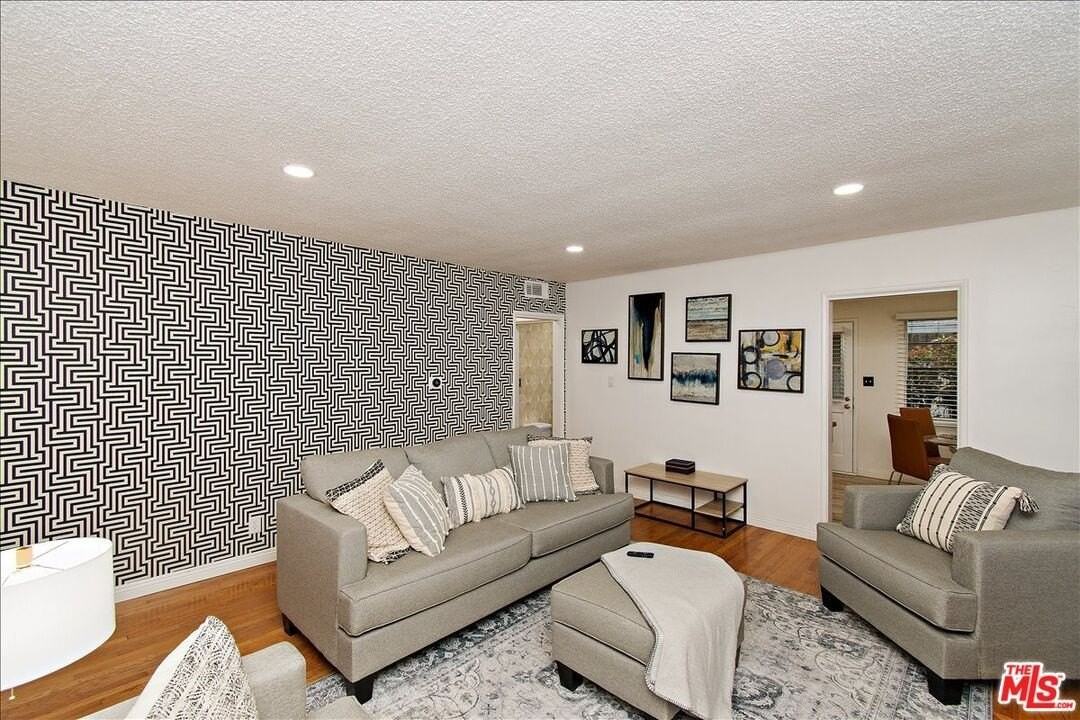 2224 W Imperial Hwy Unit One #1 - Photo 4 of 17