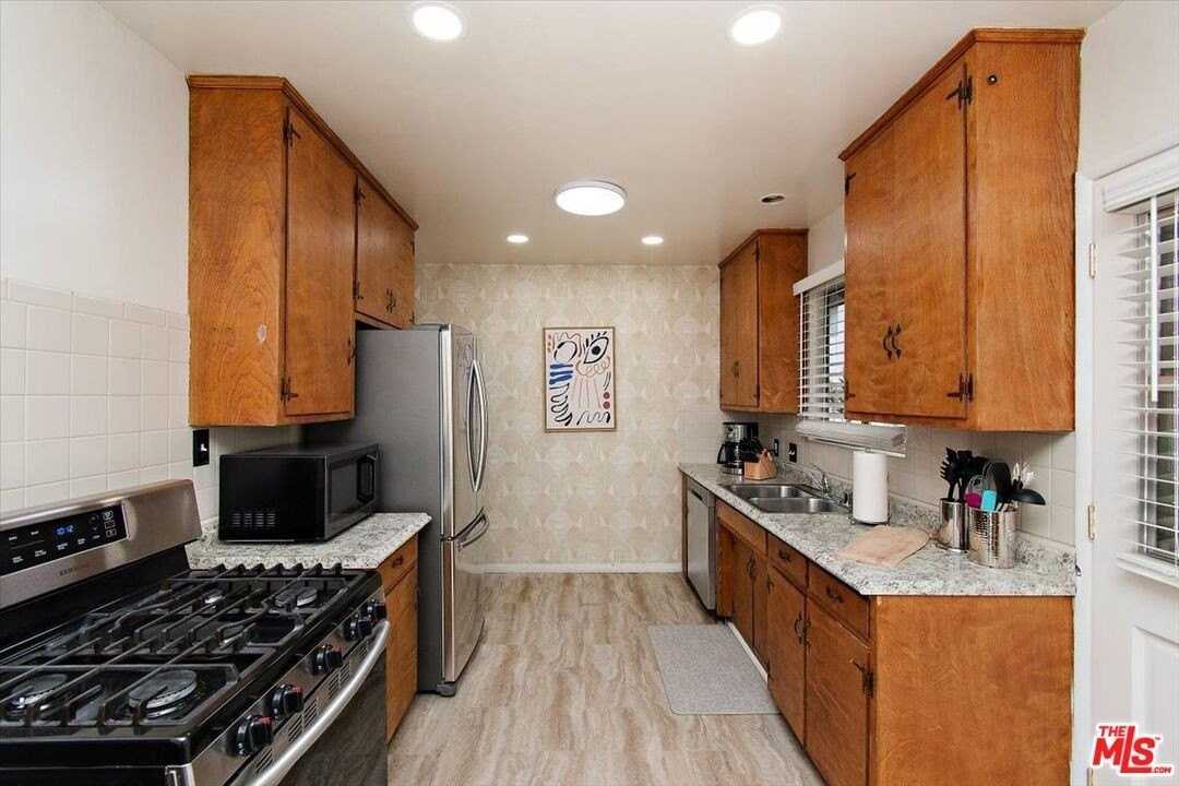 2224 W Imperial Hwy Unit One #1 - Photo 6 of 17