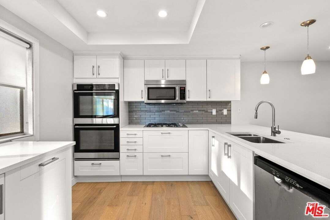 4771 La Villa Marina Unit G #G - Photo 7 of 27