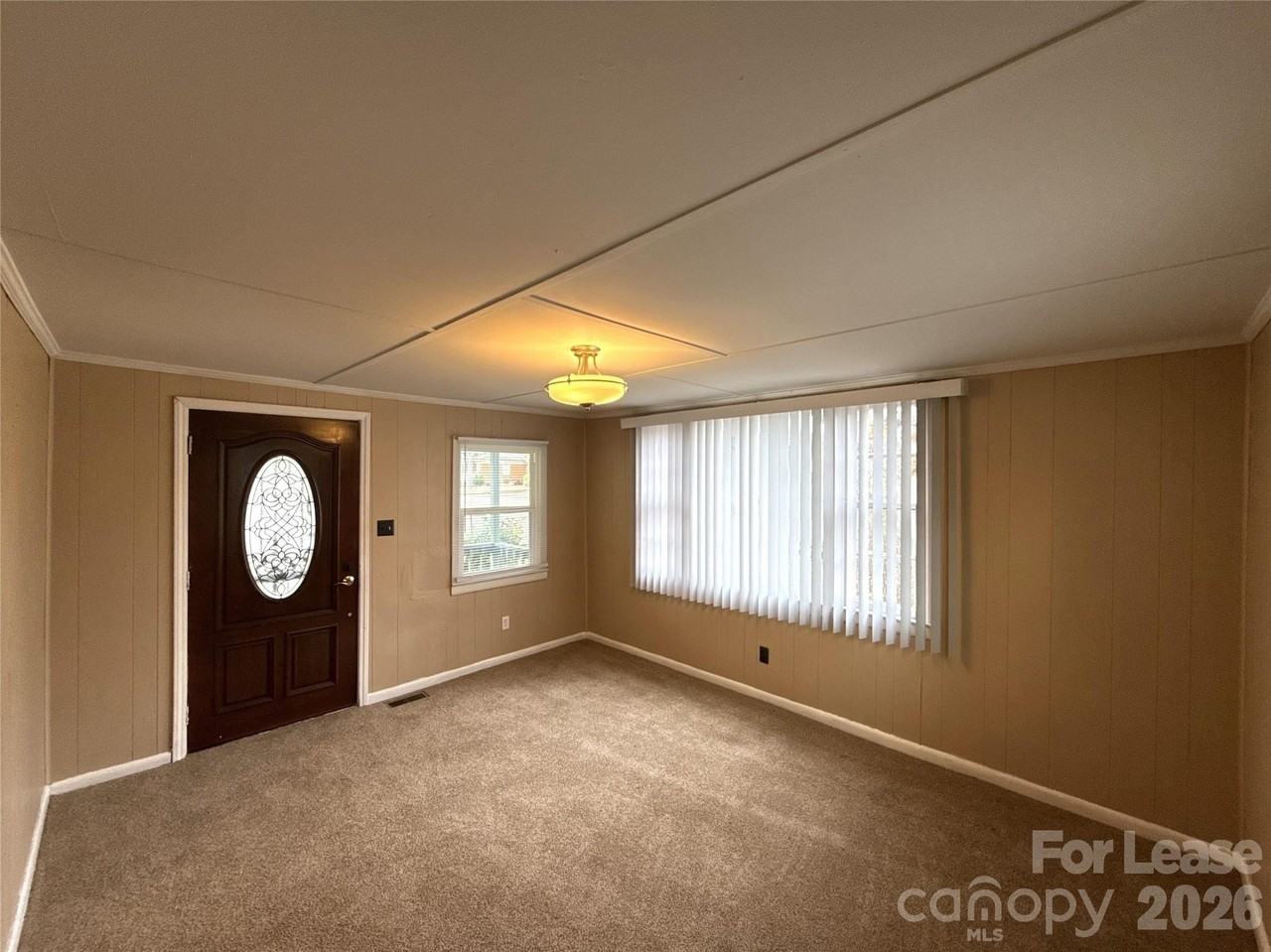 3131 Seymour Dr - Photo 3 of 9