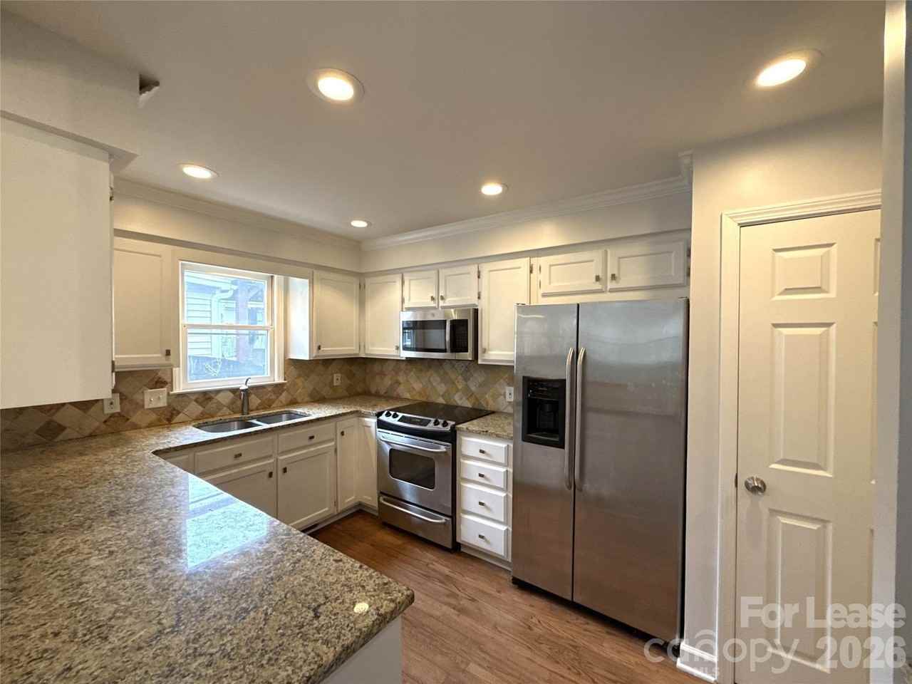 815 Lexington Ave Apt A #A - Photo 4 of 11